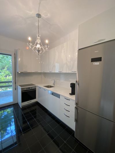 Image No.9-2 Bed Flat for sale