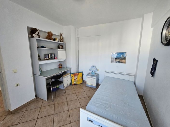 Image No.20-4 Bed Maisonette for sale