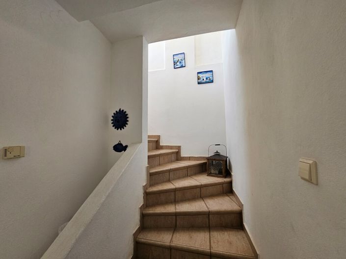 Image No.22-4 Bed Maisonette for sale