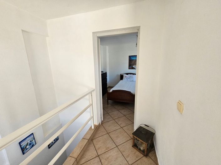 Image No.23-4 Bed Maisonette for sale