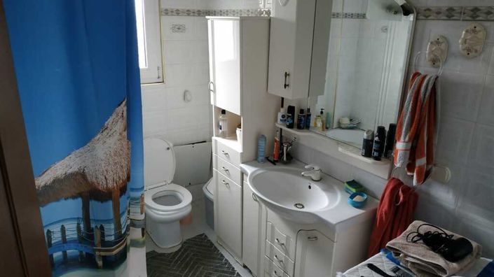 Image No.23-5 Bed Maisonette for sale