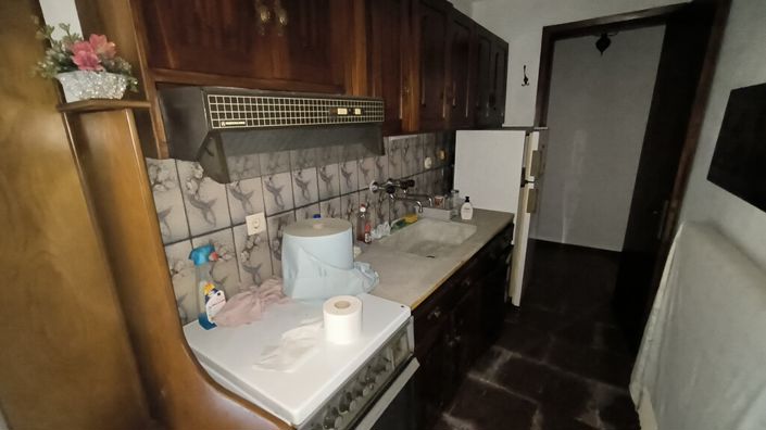 Image No.19-5 Bed Maisonette for sale