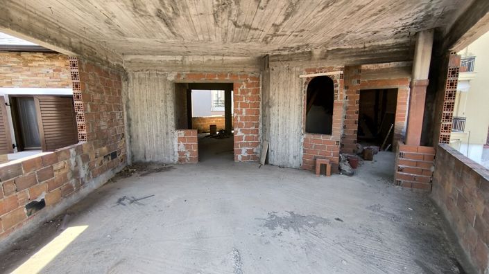 Image No.24-5 Bed Maisonette for sale