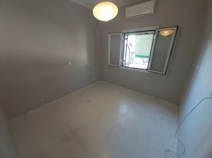 Image No.4-2 Bed Flat for sale