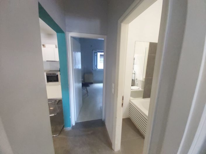 Image No.8-2 Bed Flat for sale