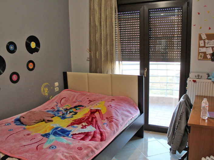 Image No.11-6 Bed Property for sale