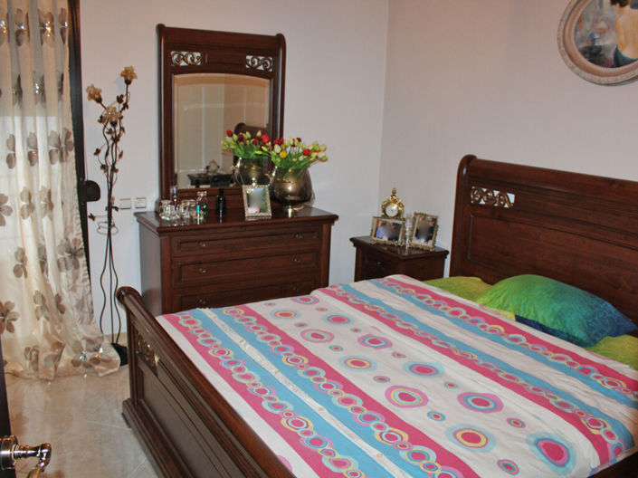 Image No.13-6 Bed Property for sale