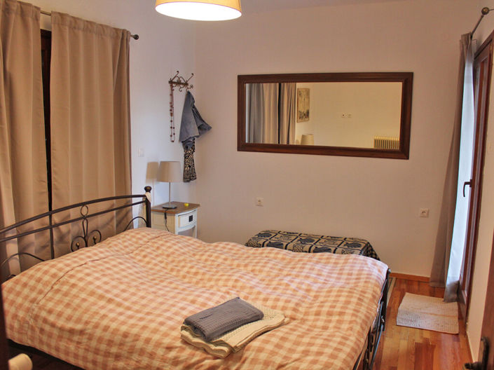 Image No.11-3 Bed Property for sale