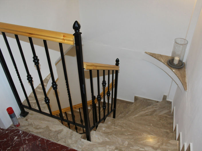 Image No.13-3 Bed Property for sale