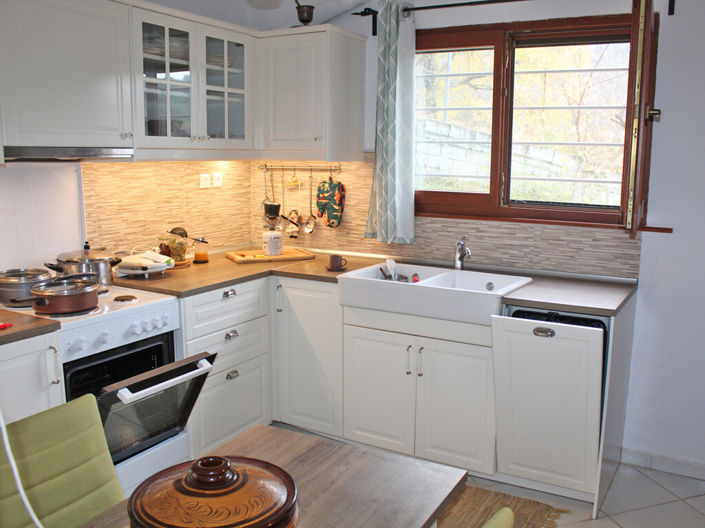 Image No.18-3 Bed Property for sale