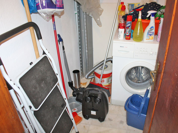 Image No.21-3 Bed Property for sale