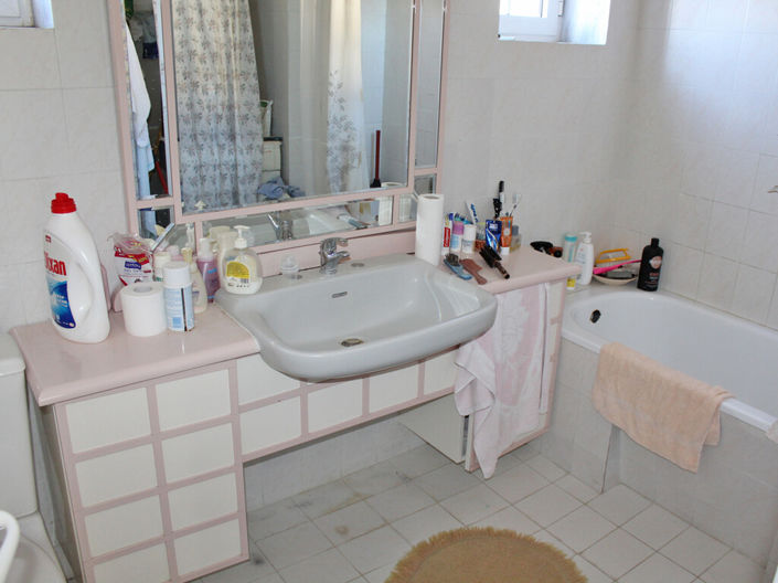 Image No.13-4 Bed Property for sale