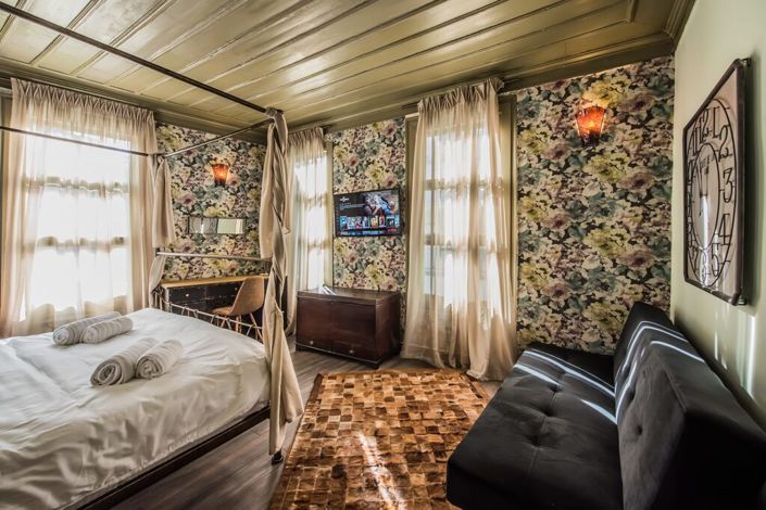 Image No.7-3 Bed Property for sale