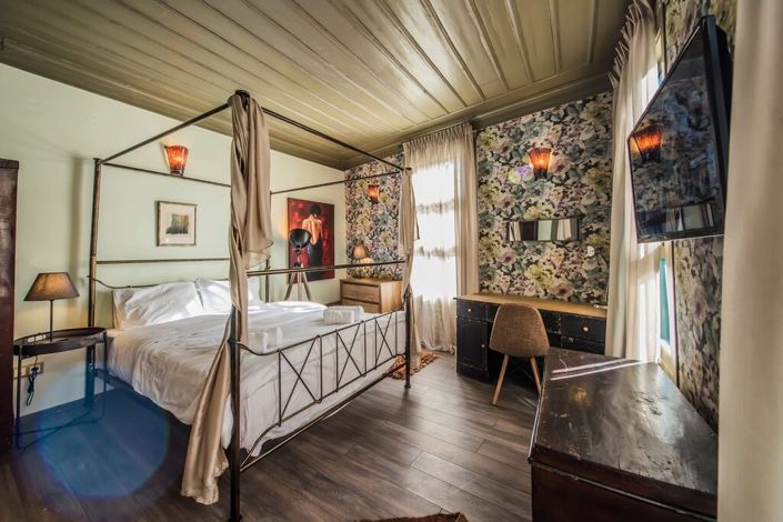 Image No.8-3 Bed Property for sale