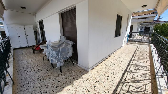 Image No.14-2 Bed Maisonette for sale