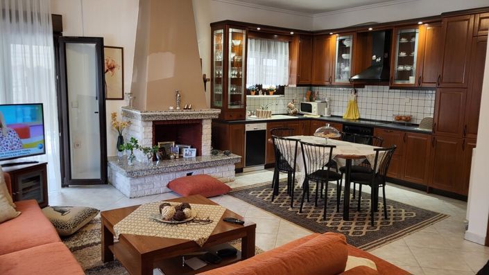 Image No.2-2 Bed Maisonette for sale