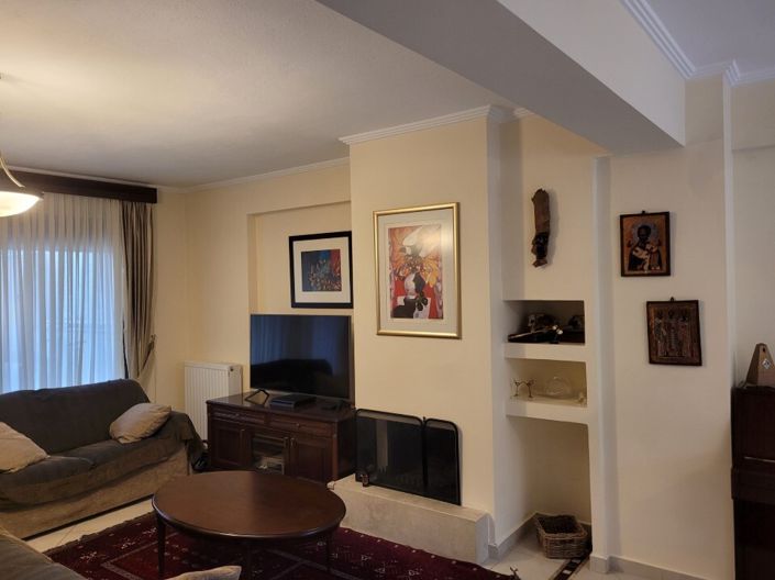 Image No.6-3 Bed Maisonette for sale