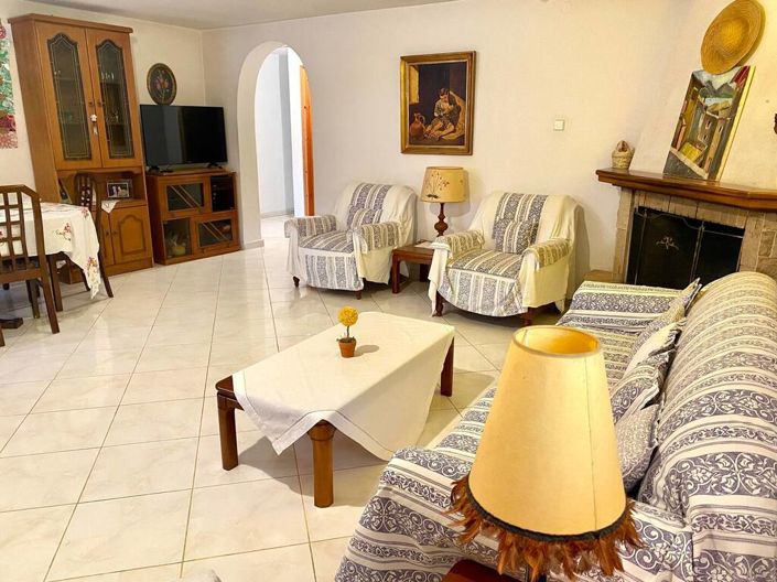 Image No.12-4 Bed Property for sale