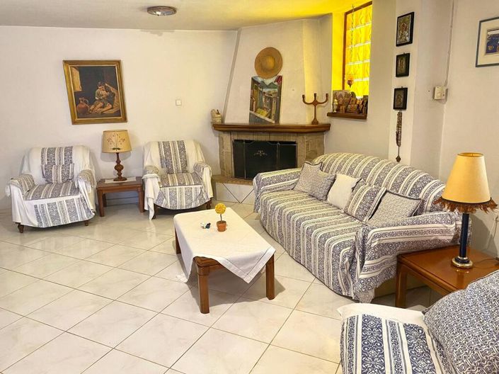 Image No.14-4 Bed Property for sale