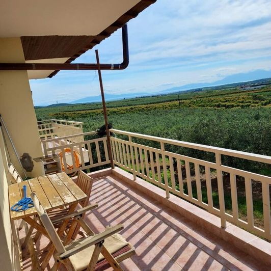 Image No.10-2 Bed Property for sale