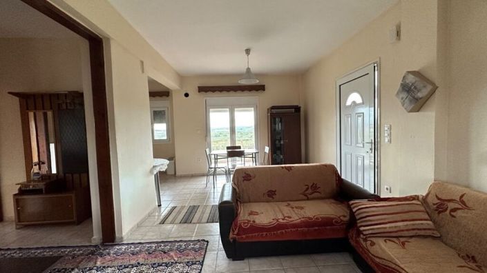 Image No.12-2 Bed Property for sale