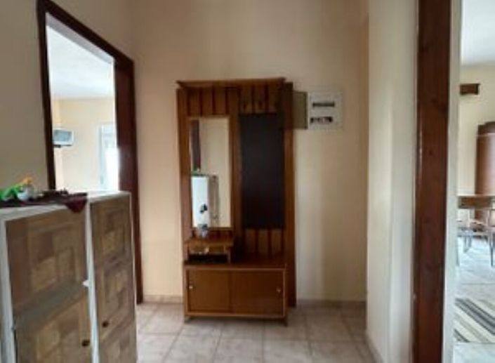 Image No.20-2 Bed Property for sale