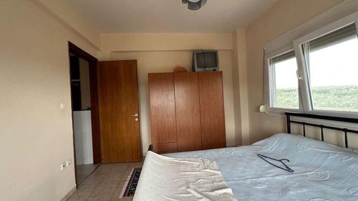 Image No.21-2 Bed Property for sale