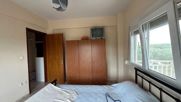 Image No.22-2 Bed Property for sale