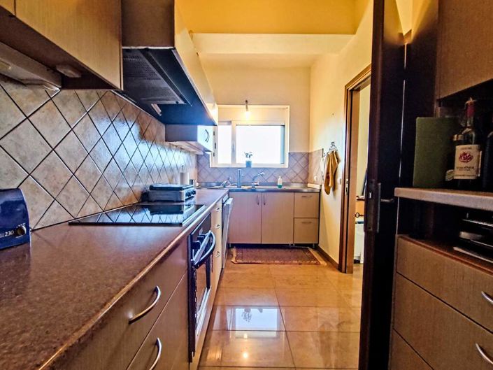 Image No.16-4 Bed Property for sale