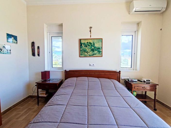 Image No.23-4 Bed Property for sale