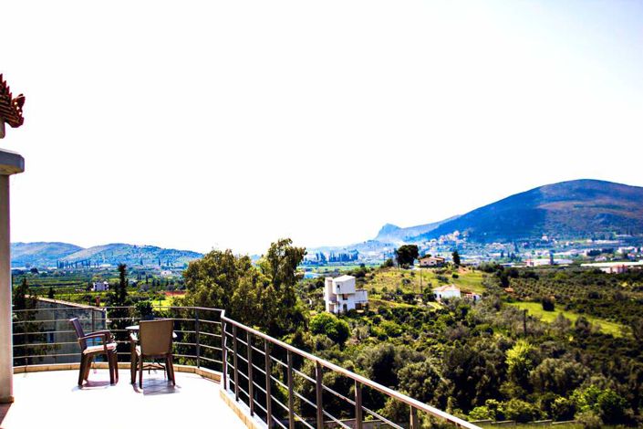 Image No.9-4 Bed Property for sale