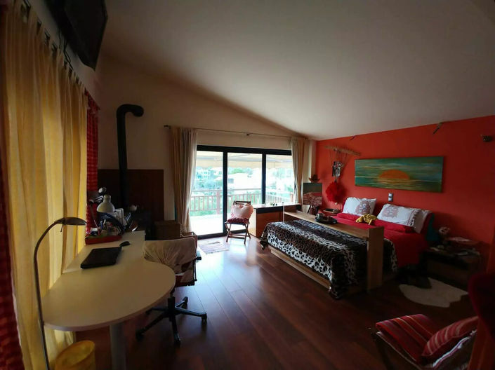 Image No.17-4 Bed Property for sale