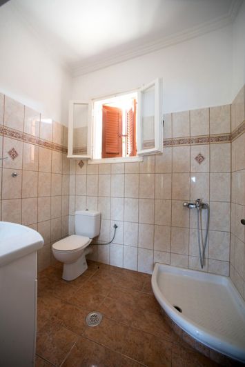 Image No.17-8 Bed Villa for sale