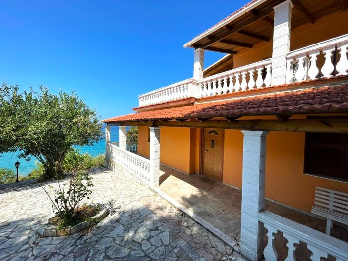 Image No.19-8 Bed Villa for sale