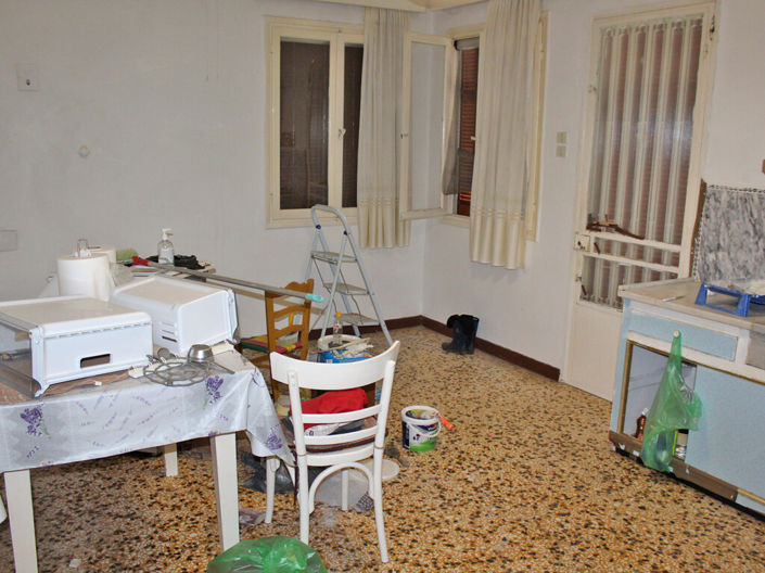 Image No.10-3 Bed Property for sale