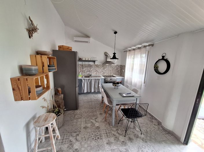 Image No.5-2 Bed Maisonette for sale