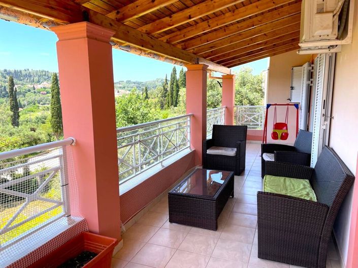 Image No.19-3 Bed Property for sale