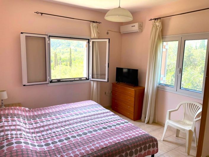 Image No.25-3 Bed Property for sale