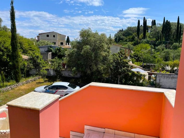 Image No.6-3 Bed Property for sale