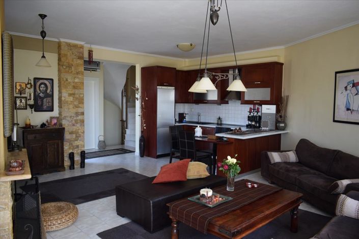 Image No.10-3 Bed Property for sale