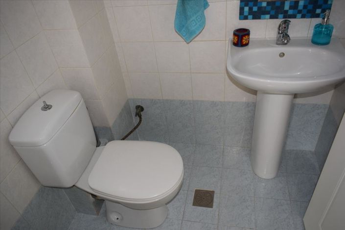 Image No.16-3 Bed Property for sale