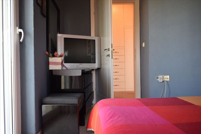 Image No.21-3 Bed Property for sale