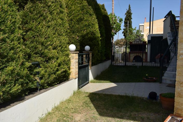 Image No.3-3 Bed Property for sale