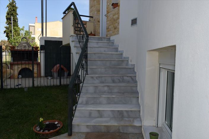 Image No.7-3 Bed Property for sale