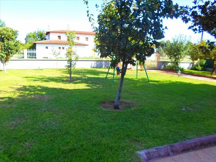 Image No.13-5 Bed Property for sale