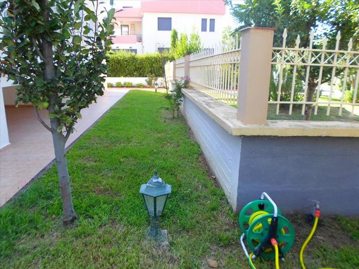 Image No.14-5 Bed Property for sale