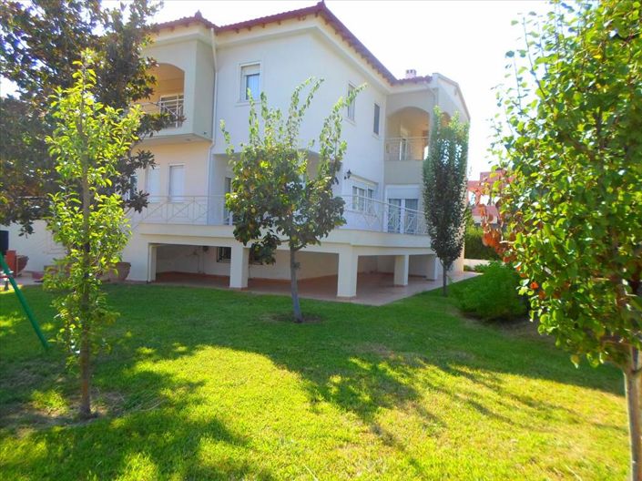 Image No.19-5 Bed Property for sale