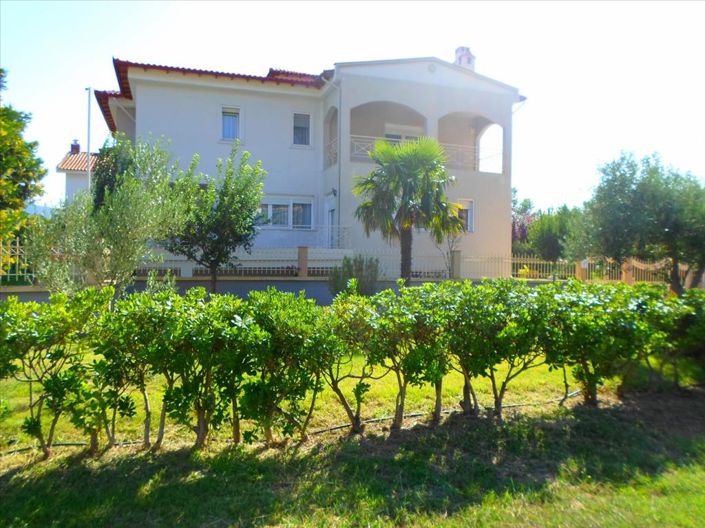 Image No.4-5 Bed Property for sale