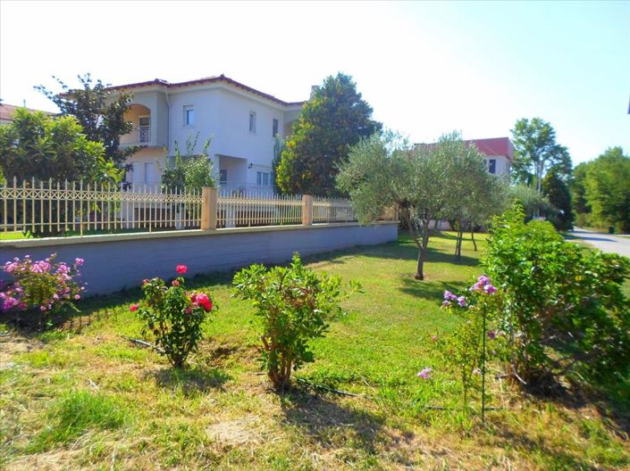 Image No.5-5 Bed Property for sale