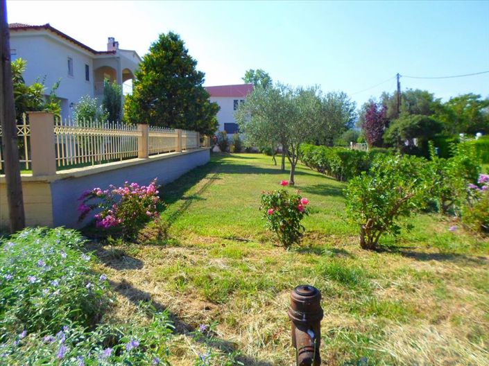 Image No.6-5 Bed Property for sale